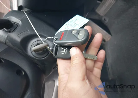 2004 Honda Civic Lx z USA, uszkodzony, nr VIN 1HGEM22534L003754